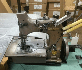 絨毯用オバーロックミシン